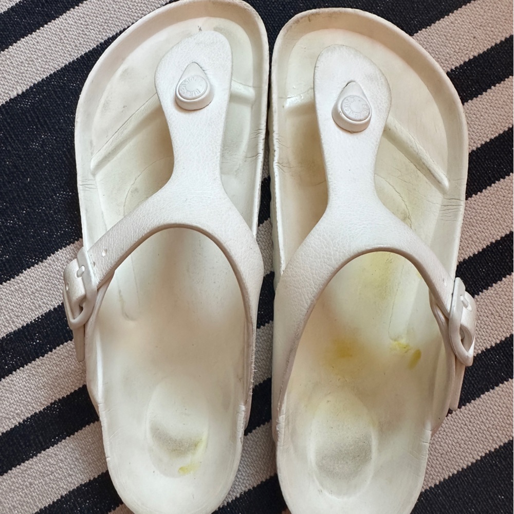 Birkenstock Gizeh EVA sandals size 37 (US 6/6.5)